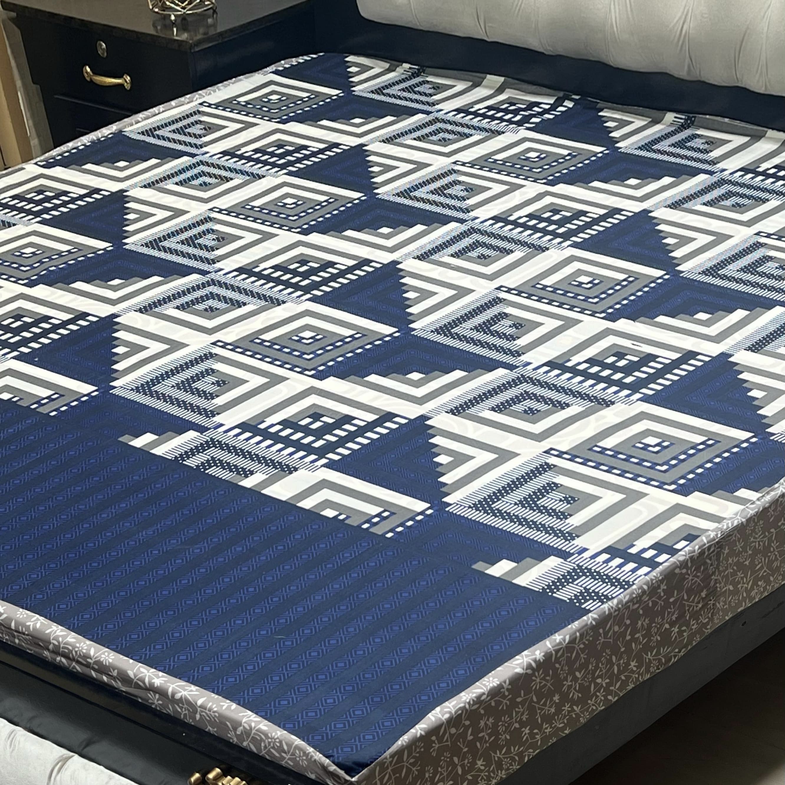 Printed Waterproof Mattress Cover – Standard King Size